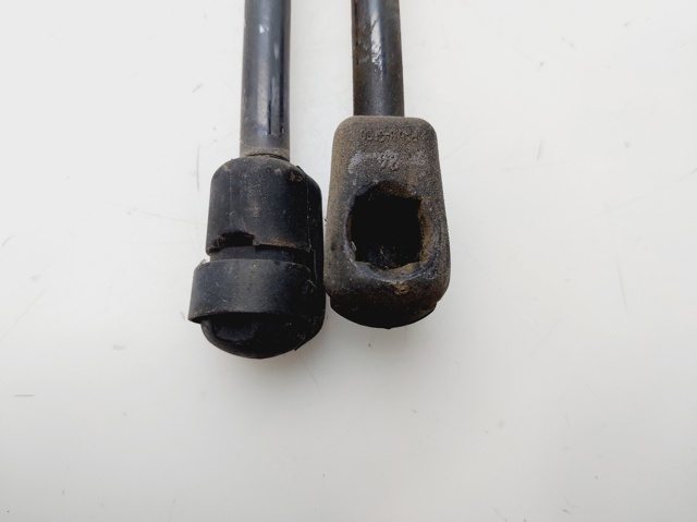 MITSUBISHI MB927791 Amortiguador de la tapa del maletero  comprar en Ponferrada