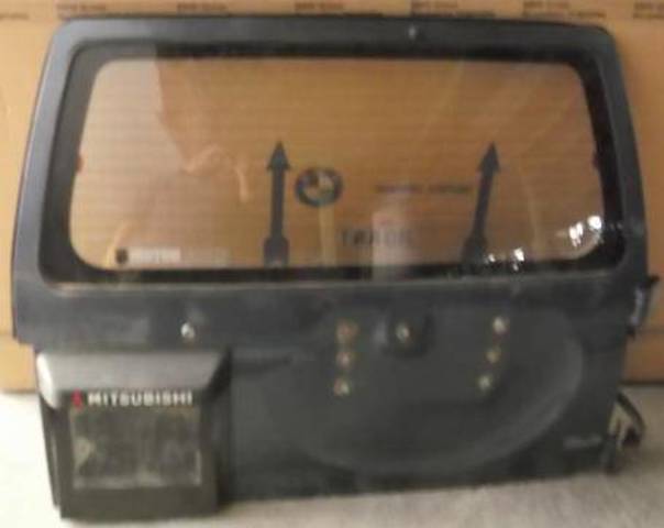 Porton trasero Mitsubishi Pajero II (1990-2004)