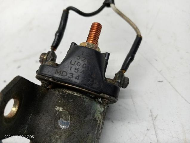 Relé de bujía de precalentamiento Mitsubishi Galant 8 EA