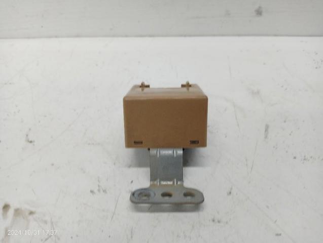 MD369969 MITSUBISHI Relé del sensor de nivel de aceite  disponible Ourense