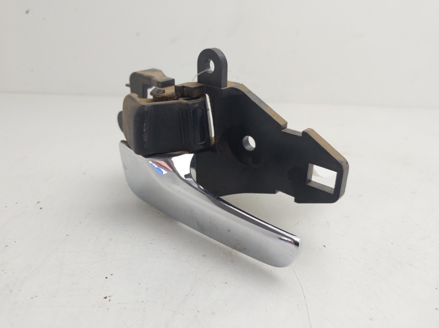 MITSUBISHI MN105359 Manija interior izquierda delantera/trasera de puerta  disponible Lugo