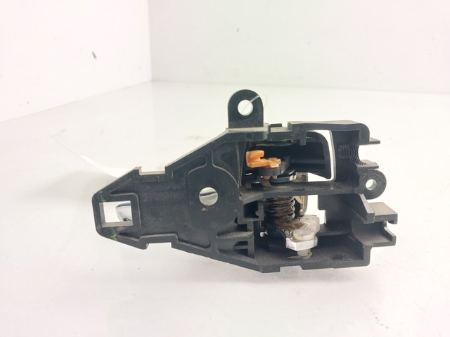 MITSUBISHI MN105359 Manija interior izquierda delantera/trasera de puerta  disponible España