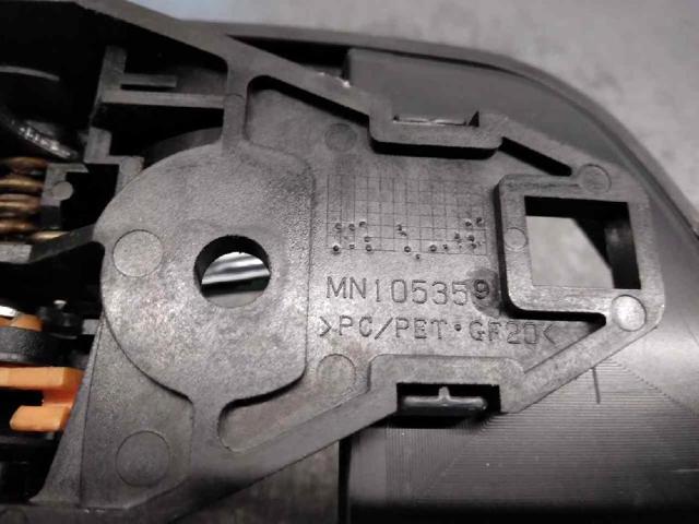 MITSUBISHI MN105359 Manija interior izquierda delantera/trasera de puerta  en stock Salamanca