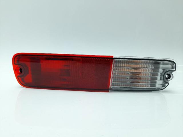 MN133776 Luz trasera de parachoques derecha  en stock Castellón