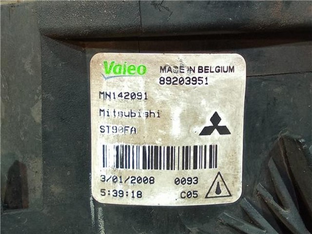 MN142091 MITSUBISHI Faro antiniebla izquierdo/derecho  disponible Alicante