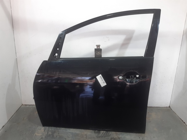 Puerta delantera Mitsubishi Grandis  (2004-2010)