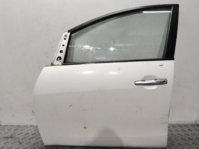 Puerta del conductor Mitsubishi Grandis (NAW)