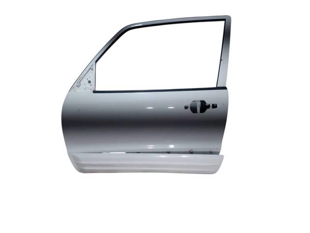 Puerta delantera izquierda para Mitsubishi Pajero V60