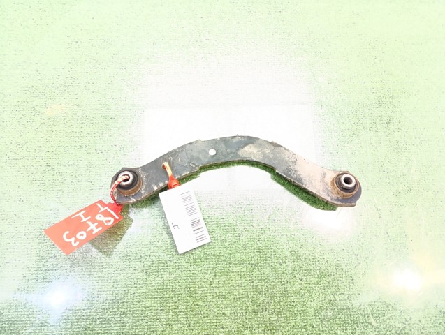 MN184100 Brazo superior de suspensión trasera izquierdo/derecho  disponible Utrera