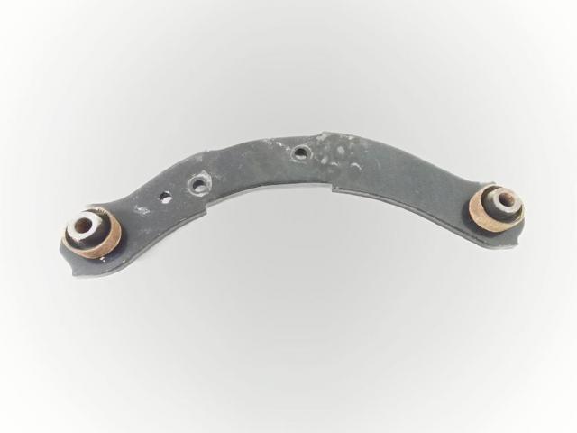 MITSUBISHI MN184100 Brazo superior de suspensión trasera izquierdo/derecho  en stock Terrassa