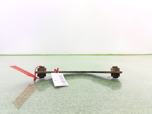 MN184100 Brazo superior de suspensión trasera izquierdo/derecho  disponible Málaga