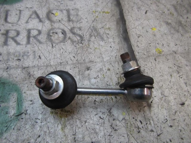 Soporte estabilizador MN184194 MITSUBISHI