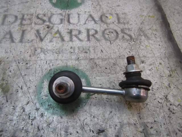 Soporte estabilizador MN184194 MITSUBISHI