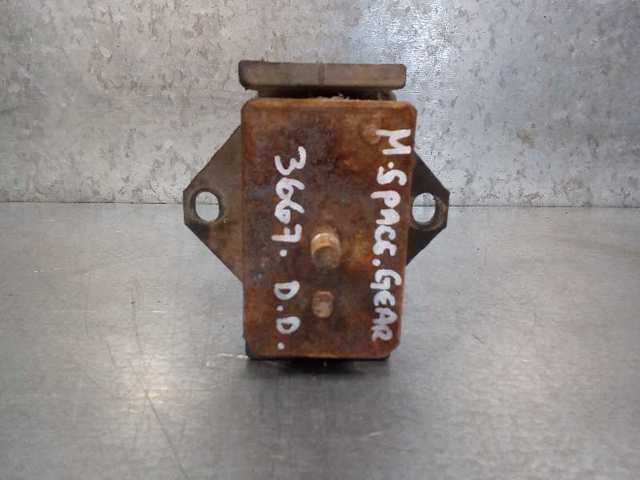 Comprar Soporte delantero del motor Mitsubishi L 200  KA, KB a bajo precio