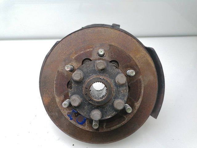 Muñón del eje, soporte de rueda, delantero derecho MR112988 MITSUBISHI