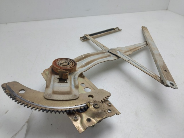 Comprar Mecanismo de elevalunas de la puerta delantera derecha Mitsubishi Pajero K90 a bajo precio