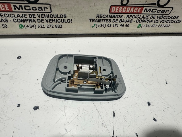 MITSUBISHI MR190205 Luz interior trasera  comprar en Ponferrada