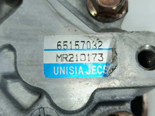 Comprar Bomba de dirección asistida Mitsubishi L 200  K60, K70 a bajo precio