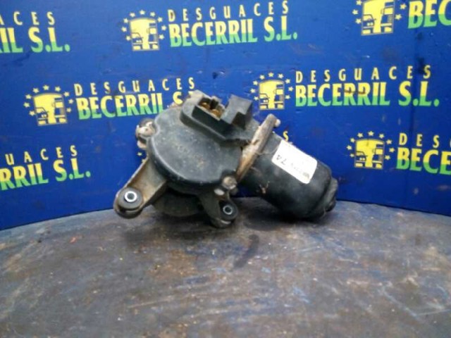 Motor del limpiaparabrisas Mitsubishi Pajero  (K90)