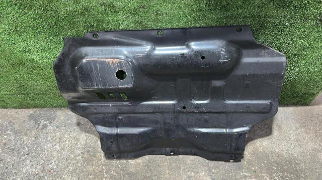 Protección motor /empotramiento Mitsubishi Pajero K90