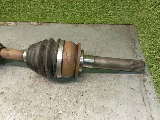 MR276871 MITSUBISHI Semieje delantero izquierdo comprar Bilbao