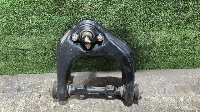 MITSUBISHI MR296093 Brazo superior izquierdo de la suspensión delantera comprar Pamplona