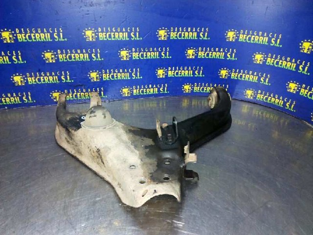 Brazo inferior derecho de la suspensión delantera MR296268 MITSUBISHI