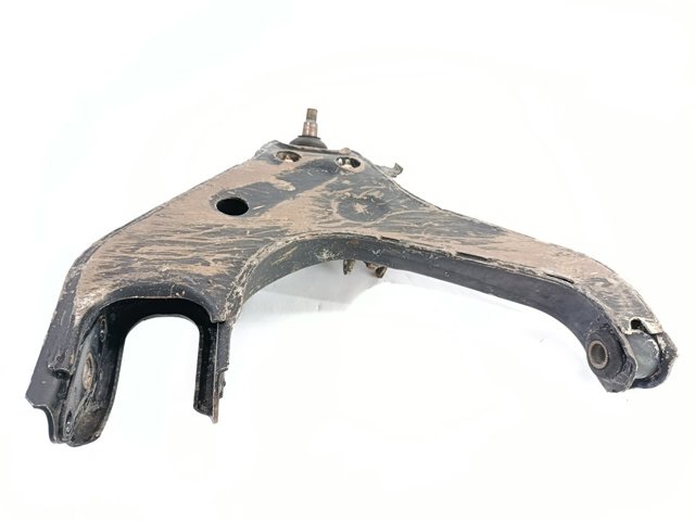 Brazo inferior derecho de la suspensión delantera MR296268 MITSUBISHI