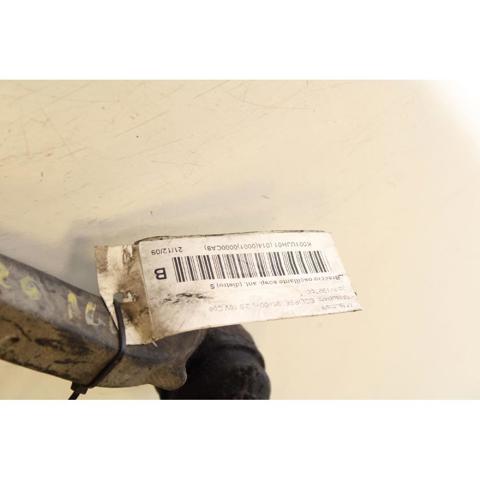 Brazo inferior izquierdo de la suspensión delantera MR296293 MITSUBISHI