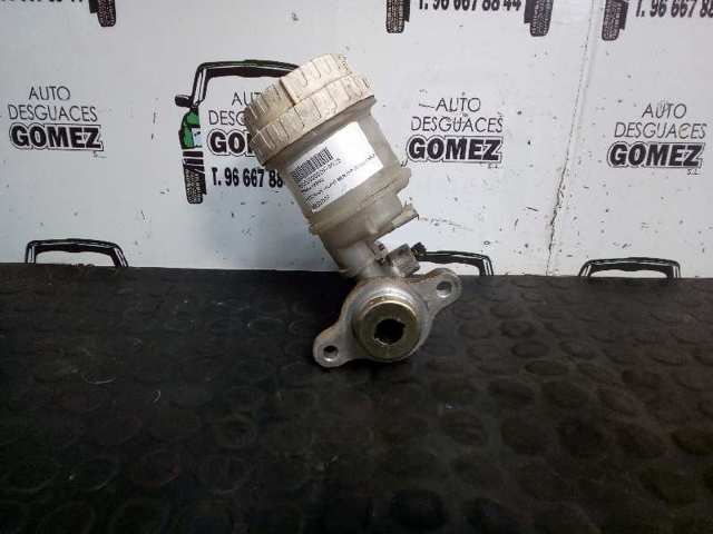 Cilindro principal de freno Mitsubishi Galant 8 EA