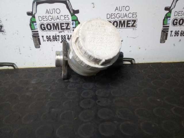 Cilindro principal de freno Mitsubishi Galant 8 EA