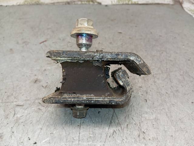 Soporte elástico, suspensión del motor, Izquierda / Derecha MR319769 MITSUBISHI