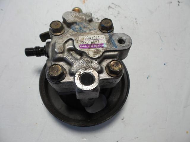MITSUBISHI MR374897 Bomba de dirección comprar Barcelona