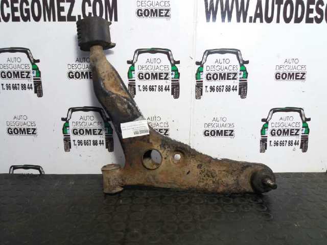 Brazo inferior izquierdo de la suspensión delantera MR439701 MITSUBISHI