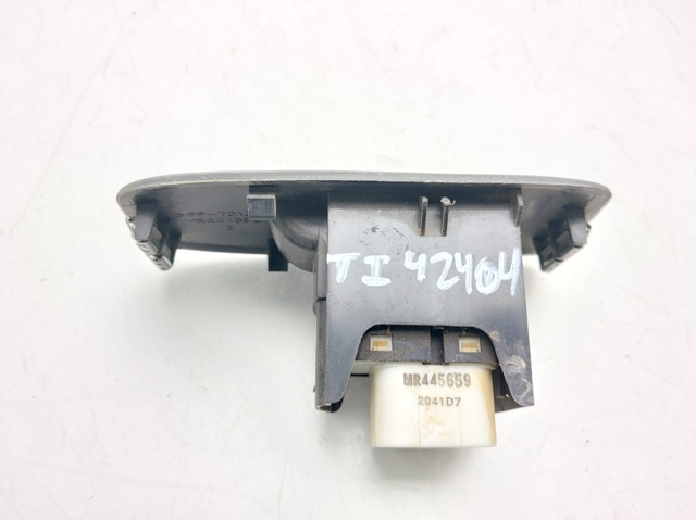 MITSUBISHI MR445659 Botón de encendido del motor del elevalunas delantero derecho  disponible Valladolid