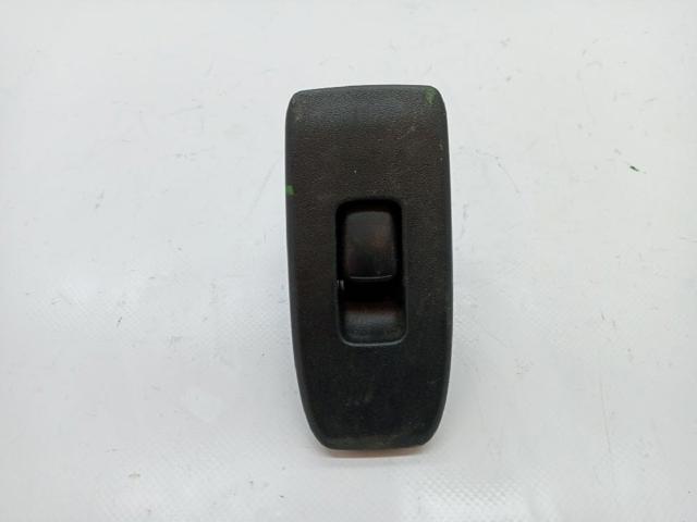 MR445659 MITSUBISHI Botón de elevalunas delantero derecho comprar Bilbao