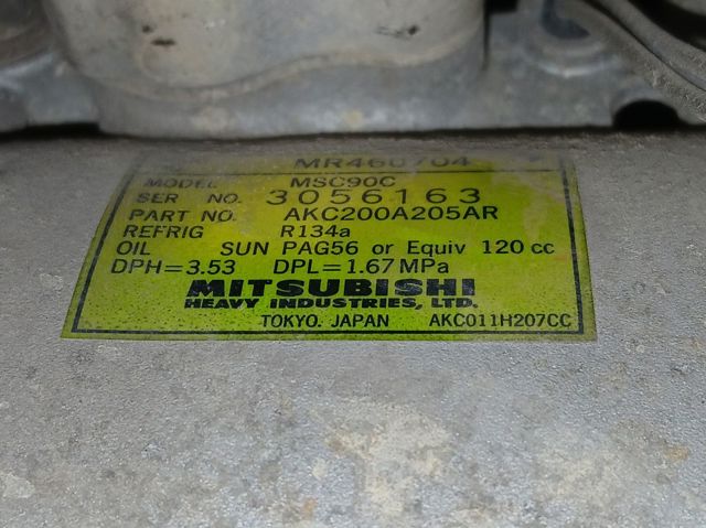 Compresor de aire acondicionado coche MR460704 MITSUBISHI