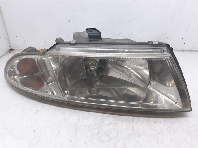 Faro derecho MR485384 Mitsubishi