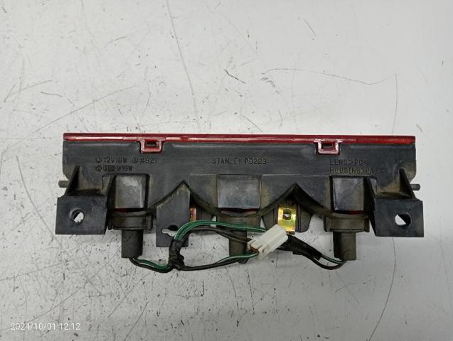 MITSUBISHI MR490839 Luz de freno trasera adicional  disponible Lugo