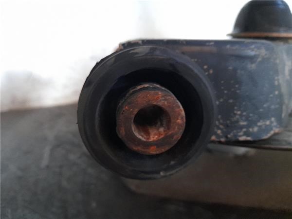 MR496794 Brazo superior derecho de la suspensión delantera  comprar en Reus