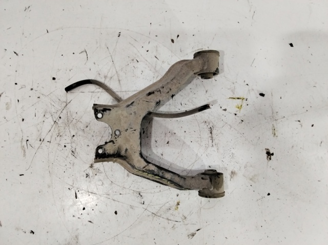 MITSUBISHI MR496794 Brazo superior derecho de la suspensión delantera  comprar en Ponferrada
