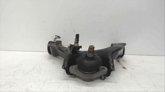 MR496794 MITSUBISHI Brazo superior derecho de la suspensión delantera  comprar en Lleida