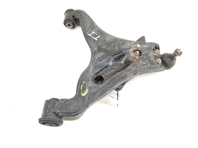 Brazo inferior izquierdo de la suspensión delantera MR496795 MITSUBISHI
