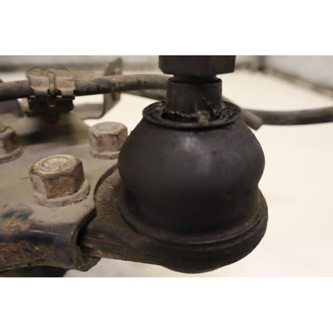 MR508131 MITSUBISHI Brazo superior izquierdo de la suspensión trasera comprar Alcalá