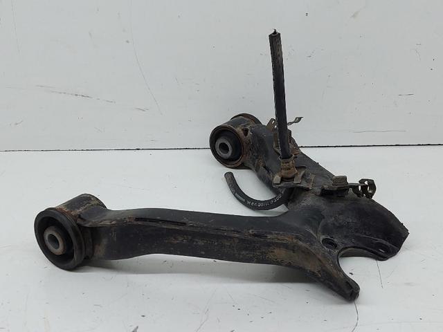 Silentblock de suspensión delantero superior MR519398 MITSUBISHI