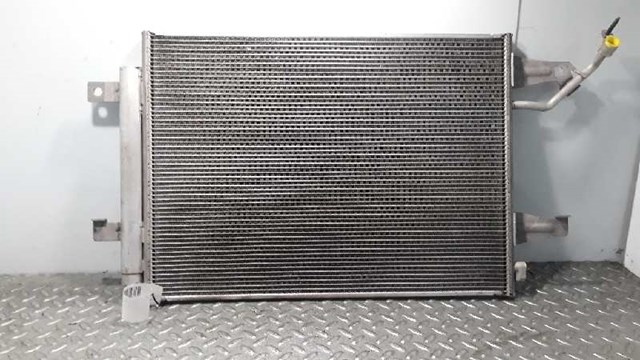 Condensador / radiador  aire acondicionado para mitsubishi colt vi 1.1 g 134910 MR568975