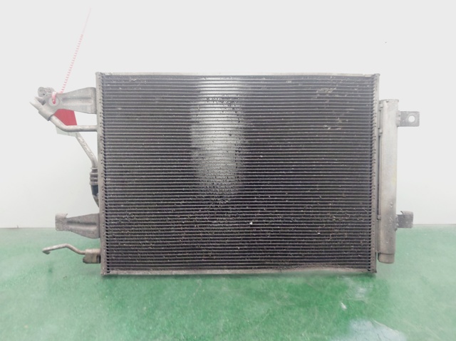 MR568975 MITSUBISHI Condensador aire acondicionado comprar Madrid
