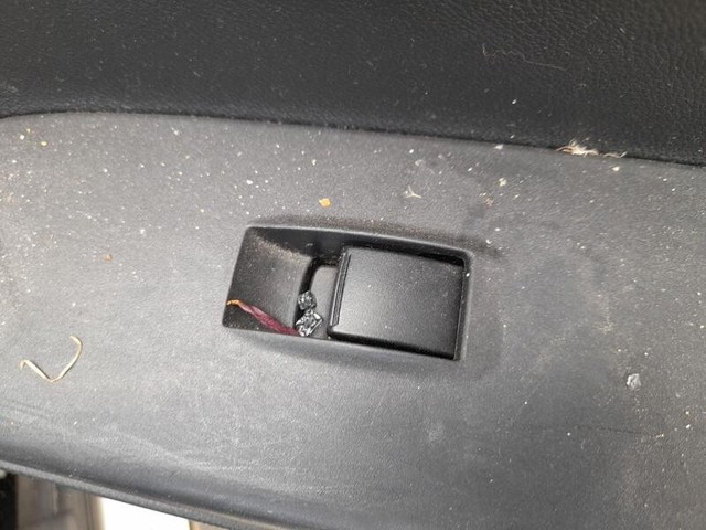 MITSUBISHI MR587944 Unidad de control de elevalunas delantero derecho comprar Barcelona