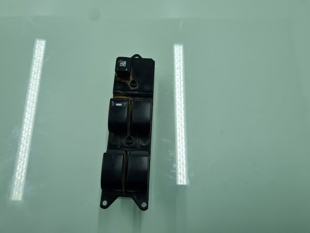 Unidad de control elevalunas delantera izquierda MR587952 MITSUBISHI