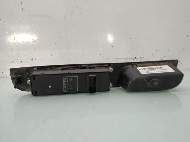 MITSUBISHI MR587952 Unidad de control de elevalunas delantera izquierda  disponible España